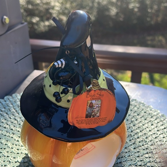 NWT Blue Sky Clayworks Pumpkin 🎃 Jack with Hat Candle 🕯️ Holder. - Picture 5 of 10